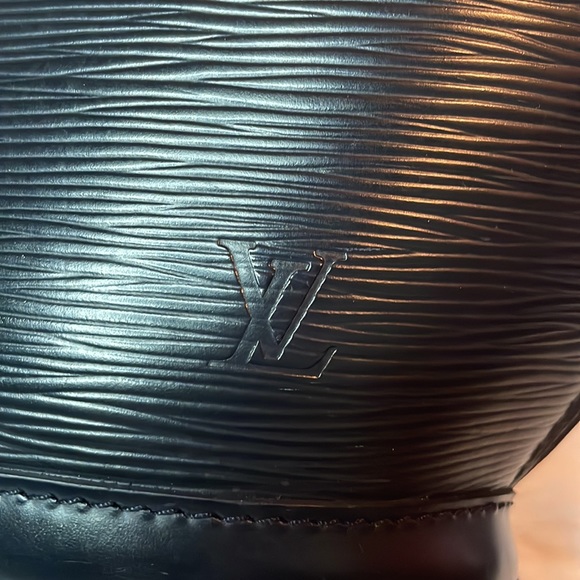 Louis Vuitton Vintage Black Epi Leather Saint Jacques Long Strap PM Tote Bag - Picture 3 of 16